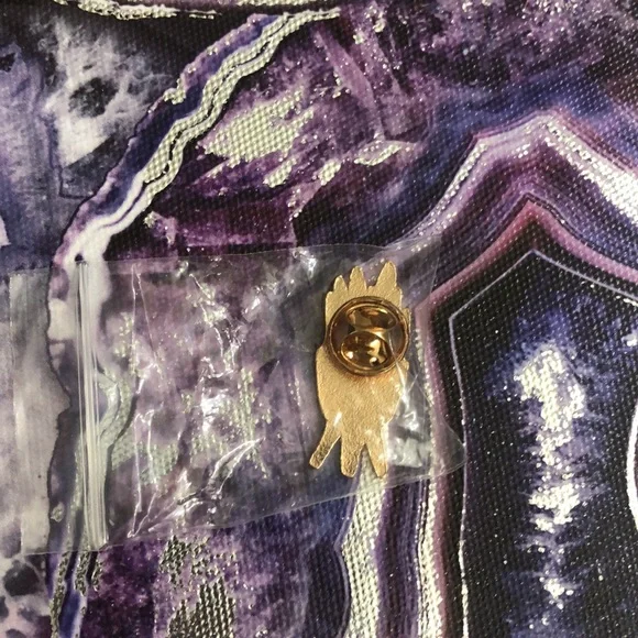 Potted Sansevieria Plant On A Stand “Crazy Plant Lady” Metal Enamel Pin Brooch - Picture 10 of 11